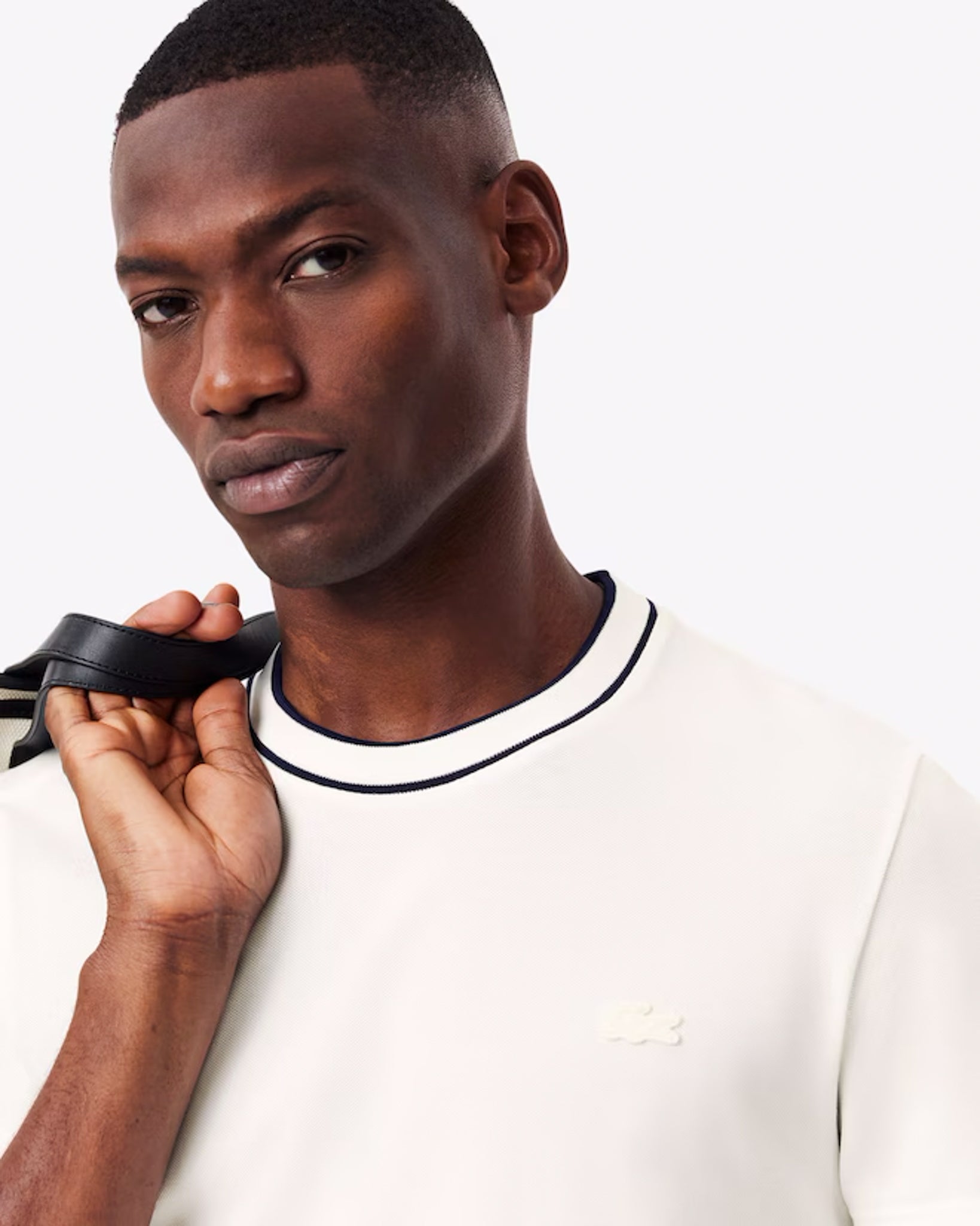 LACOSTE - Camiseta de piqué elástico con cuello de rayas