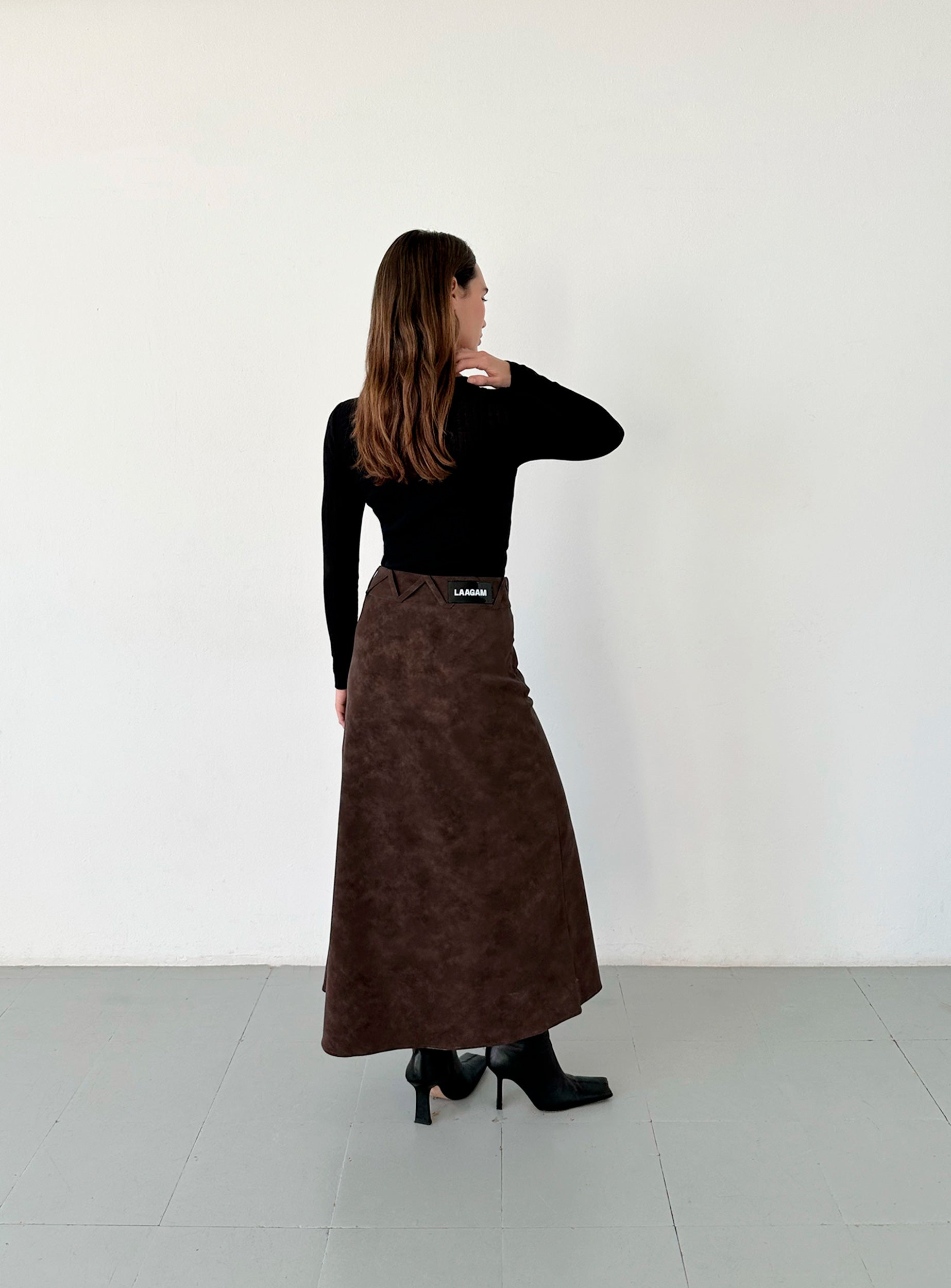LAAGAM- NOVA BLACK LONG SLEEVE T-SHIRT